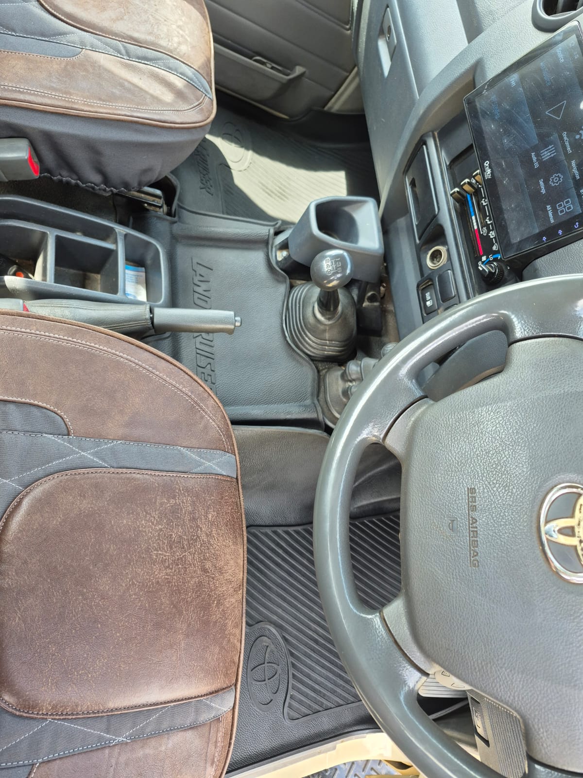 LAND CRUISER 79 SERIES SINGLE CAB MOULDED RUBBER MATS 2007-2023