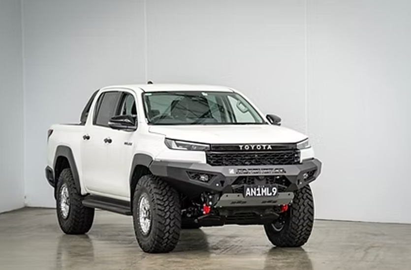 2026-Current Hilux Predator Bar