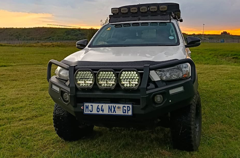 Toyota Hilux 2022-2025 Opposite Lock Bull bar